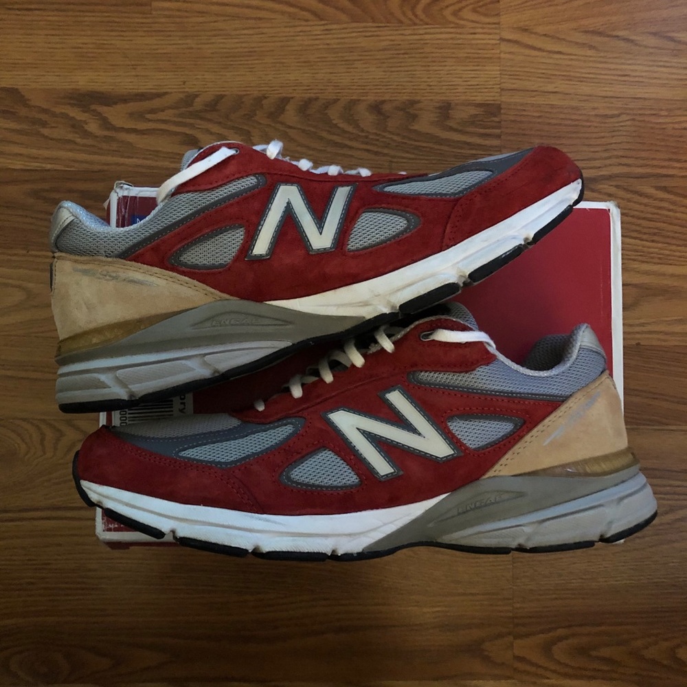 New Balance 990v4 “Thanksgiving Day”